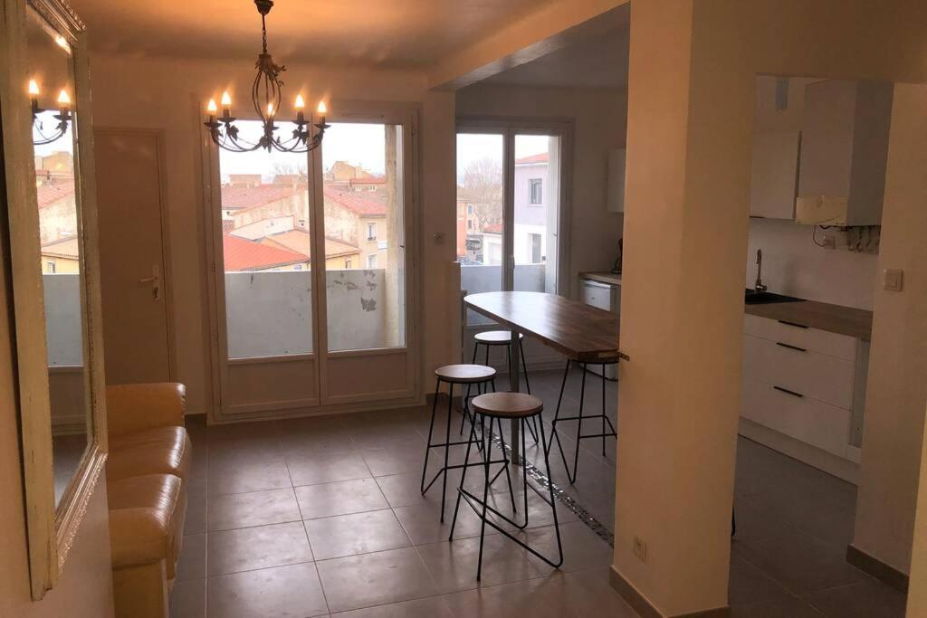 Grands Buffets Hebergement Appartement Narbonne Exterior photo